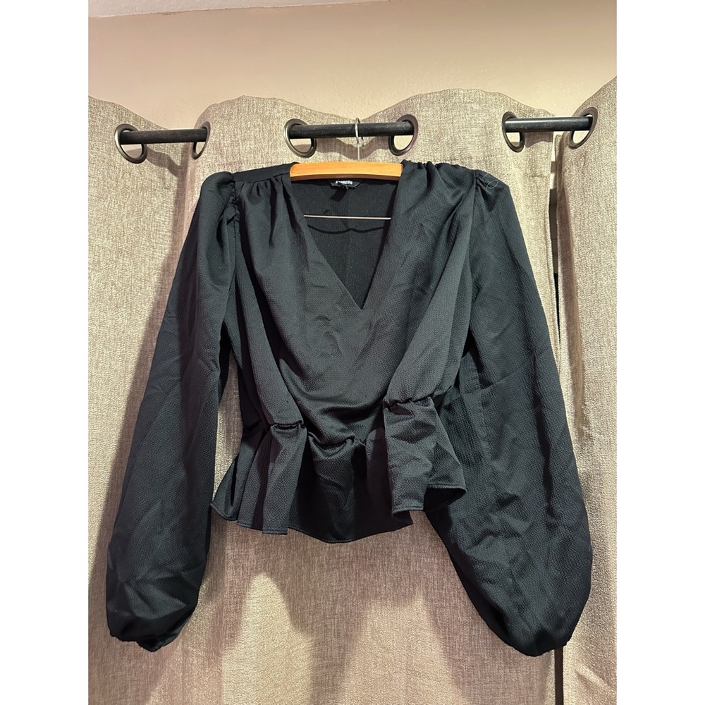 Good Condition Women's Express Black V-Neck Blouse